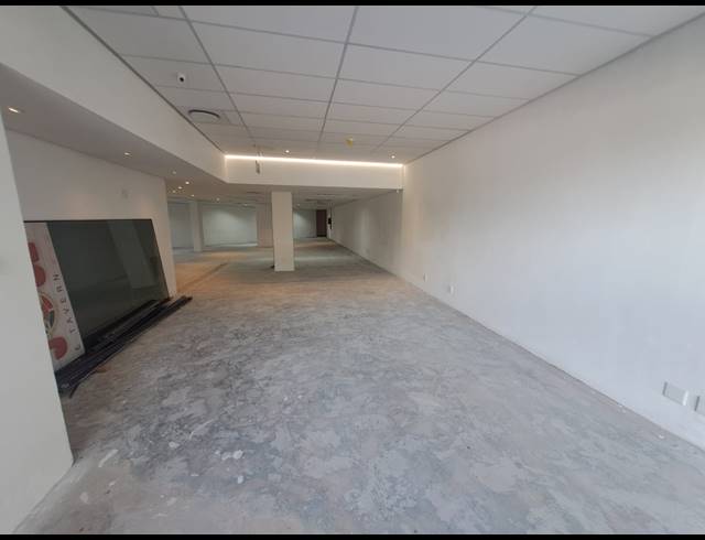 247M² BUSINESS CENTRE TO LET IN SUNNINGDALE